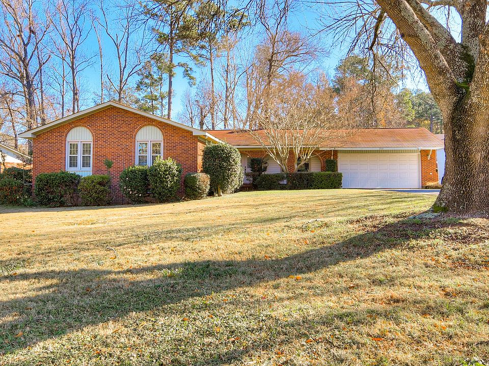 1st image of 300 E Wynngate Dr