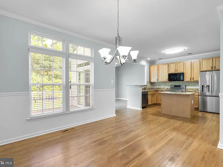 6381 Stockbridge Overlook Ct — Photo 8