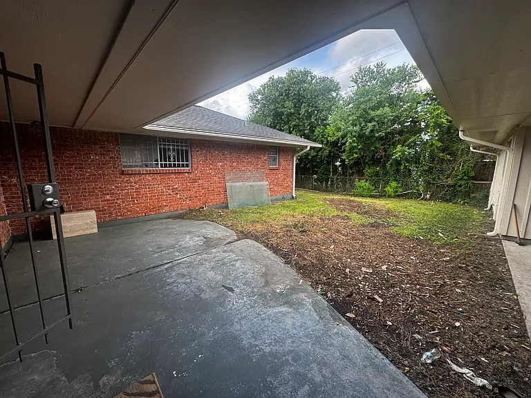 8219 Colgate St — Photo 23