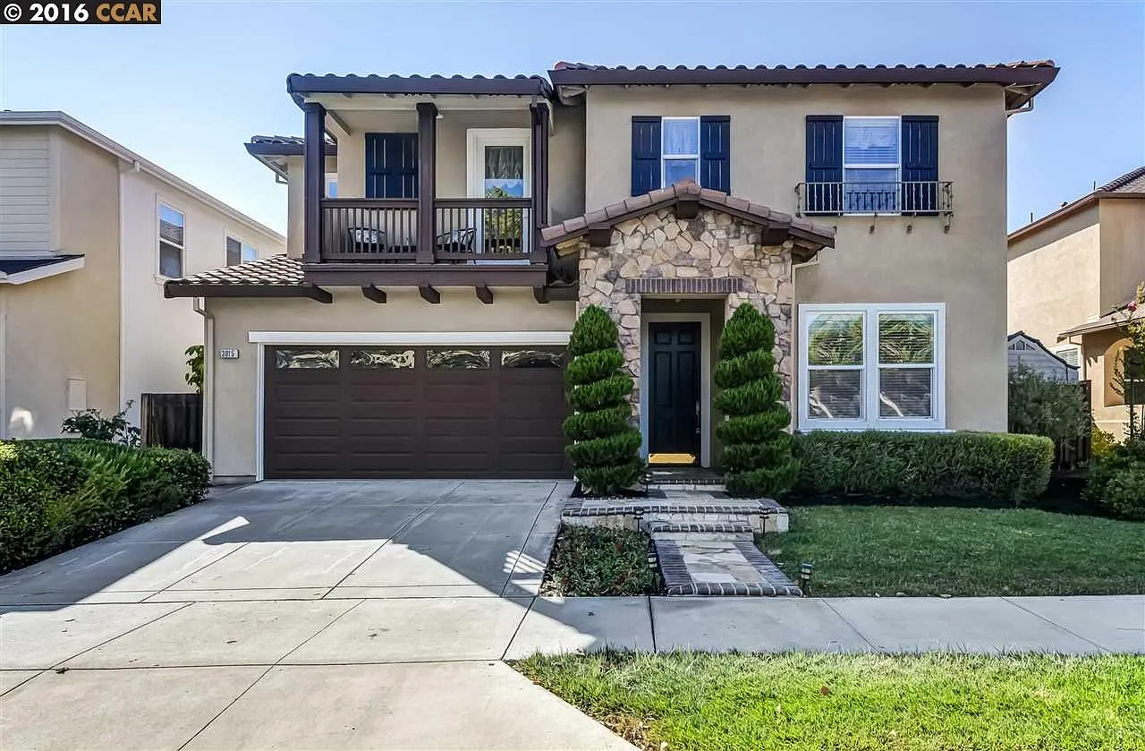 3015 Silva Way photo 1
