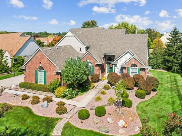 49068 Poppleton Ct, Canton, MI 48187