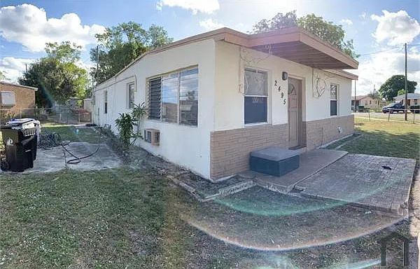 2495 NW 17th St — Photo 1