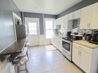 17 Chester St #A, Amesbury, MA 01913