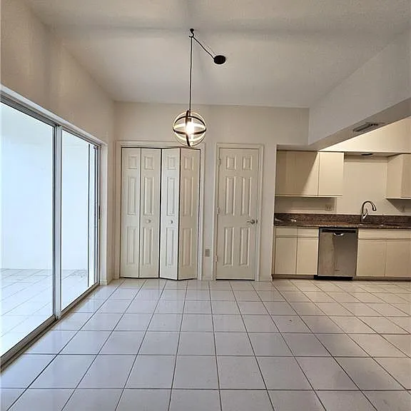 6025 Chardonnay Ln #102 — Photo 6
