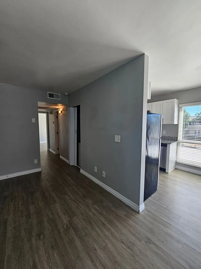 4541 Contour Blvd. — Photo 4