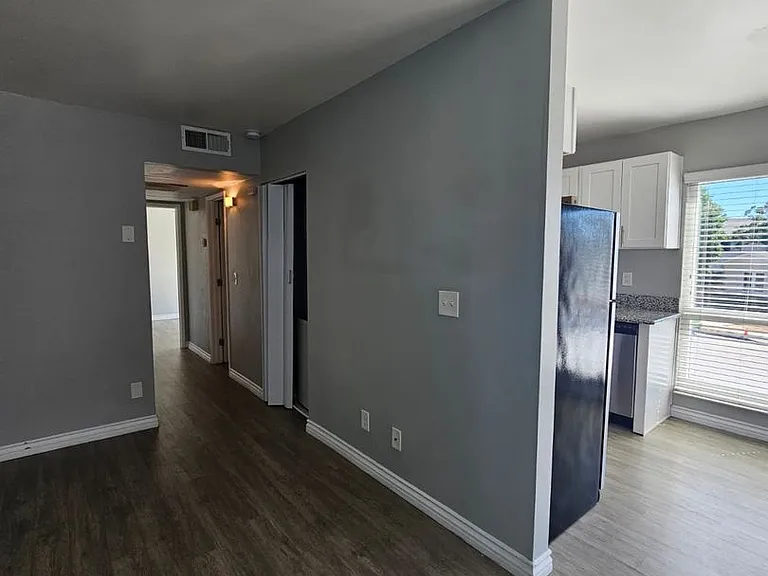 4541 Contour Blvd. — Photo 4