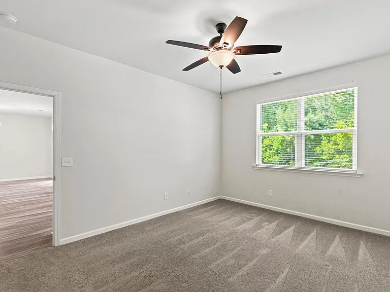 810 Lenox Dr — Photo 16
