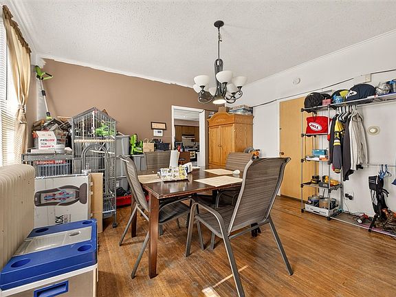 5th image of 39 Rogers Ave
