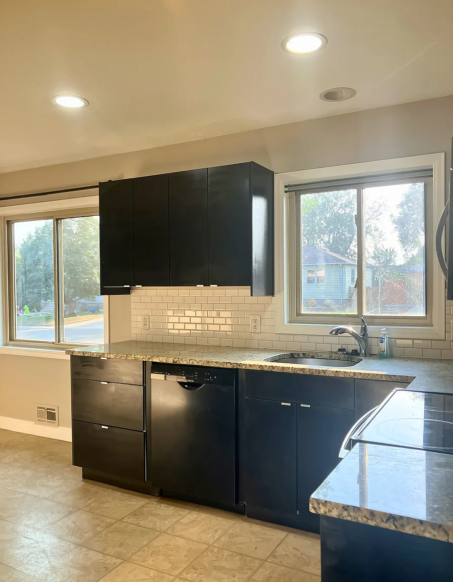 2 bed, 1768 sqft, $2,200 — Photo 2
