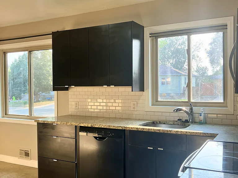7700 King St — Photo 6