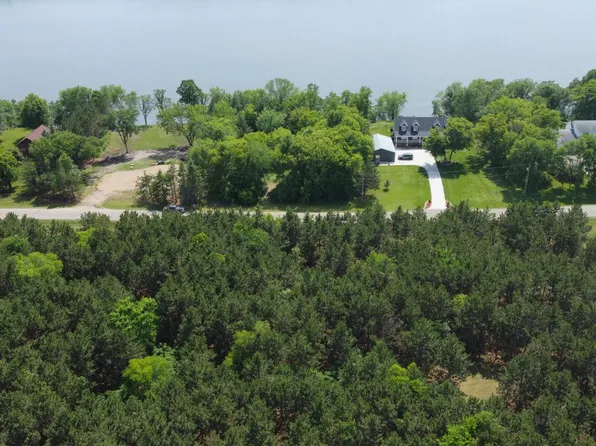 X Boedigheimer Dr N, Perham, MN 56573