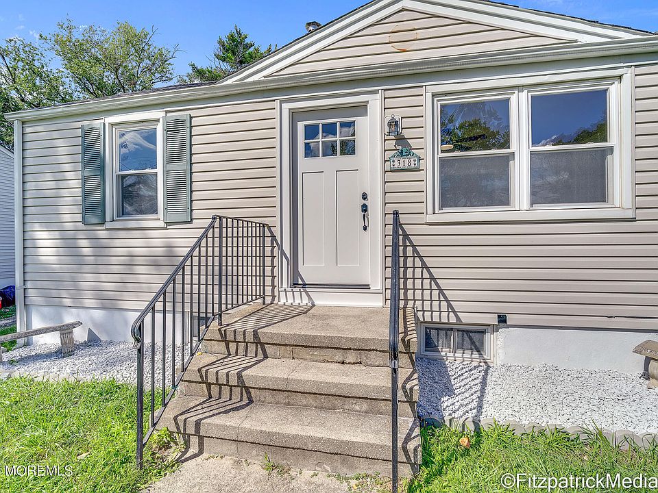 1st image of 318 W Sylvania Avenue