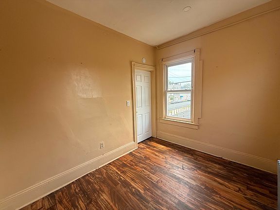 5th image of 459 Penn St APT 6