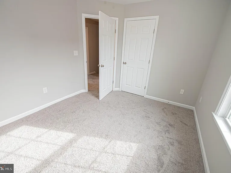 241 Morgans Ct — Photo 53