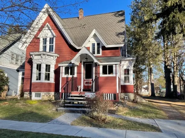 26 Plymouth St, Norwich, NY 13815