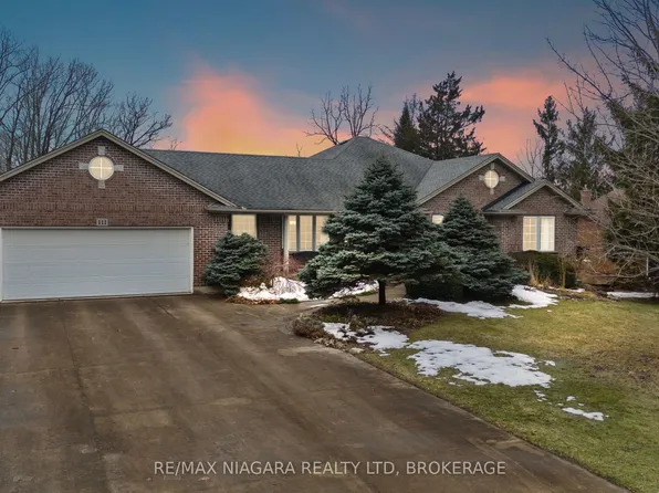 111 Pearson Rd, Welland, ON L3B 5N4