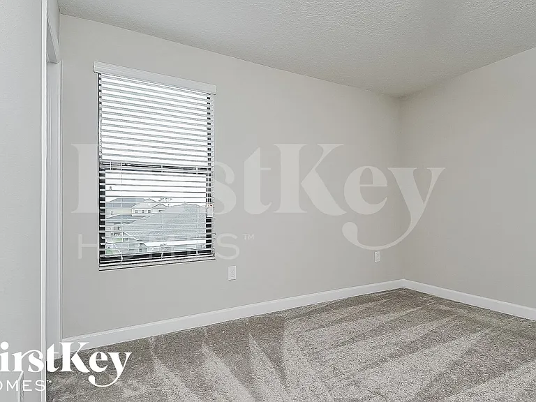 9823 Ivory Dr — Photo 13