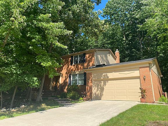 2nd image of 2648 Valleyview Dr