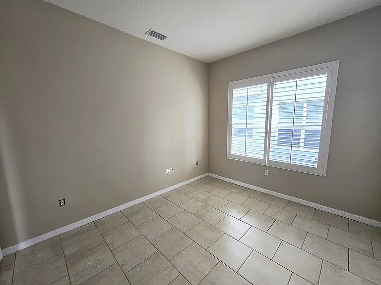 3637 Summerwind Cir — Photo 10