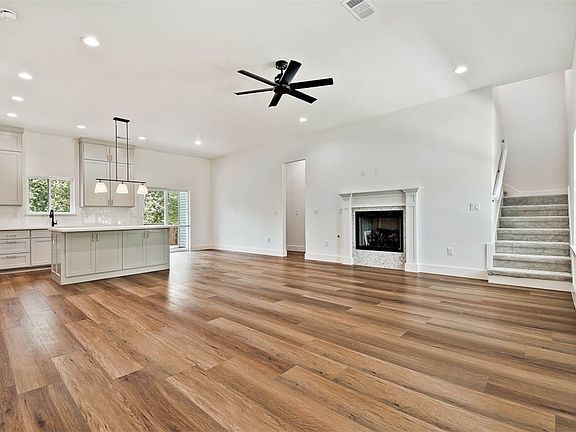 3rd image of 34 Smart Ln