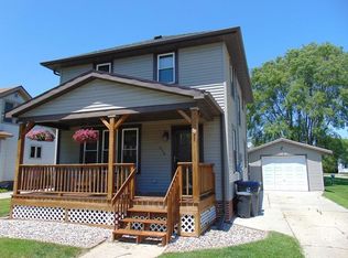 324 Prospect Ave, Sheboygan Falls, WI 53085