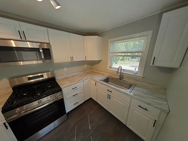 219 S Main St #1 — Photo 4