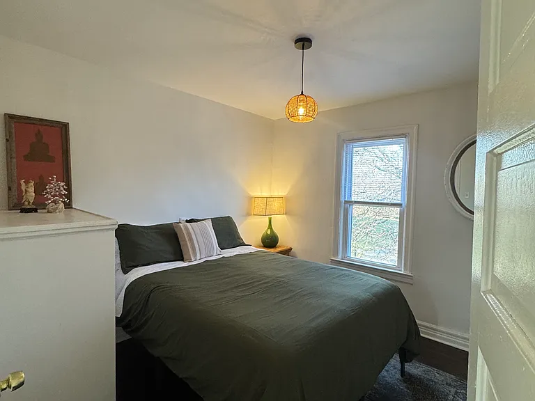 Blaine Ave — Photo 14