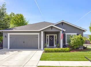 1879 Windward Dr, Medford, OR 97501