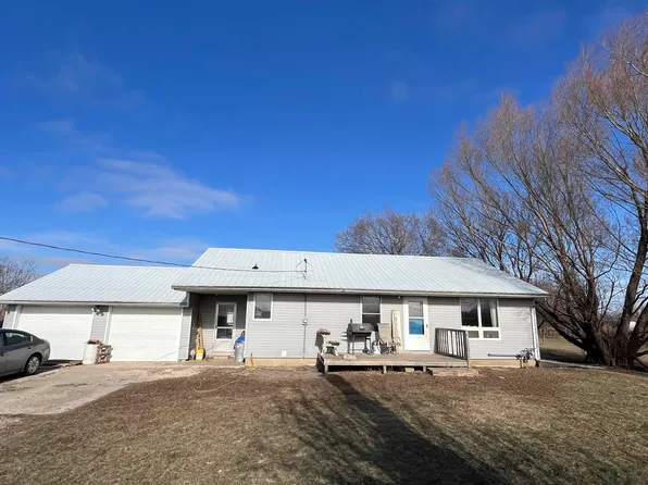 80 Maryland St, Meservey, IA 50457