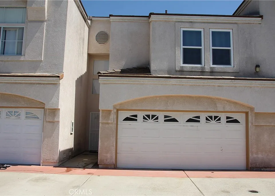 3326 W Orange Ave #106