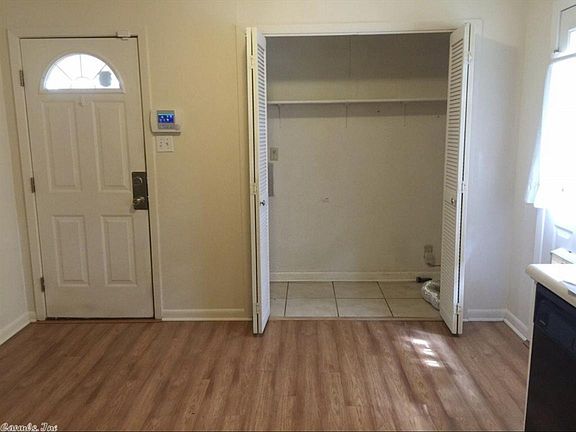 3rd image of 5912 Hacienda Dr