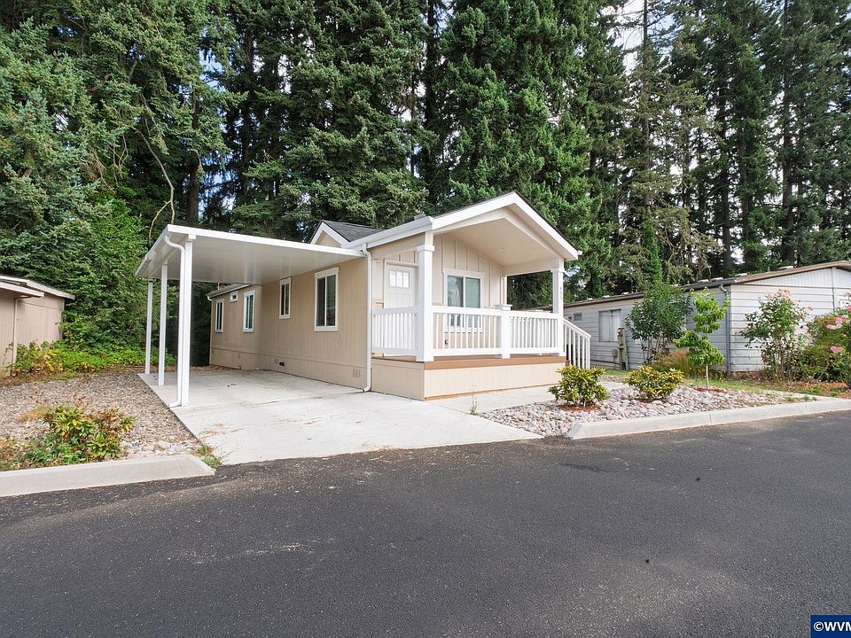 1st image of 455 SW Liberty Bell Dr #14