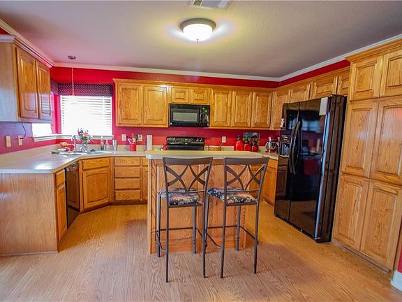5th image of 1501 Cedar Knoll Dr