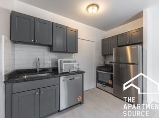 1328 W Estes Ave #35, Chicago, IL 60626