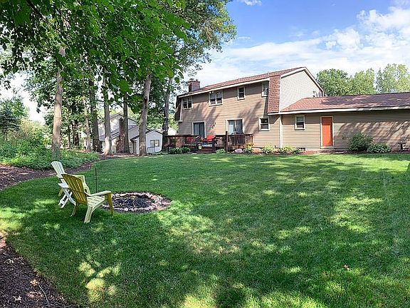 2nd image of 7598 Aspenwood Dr SE
