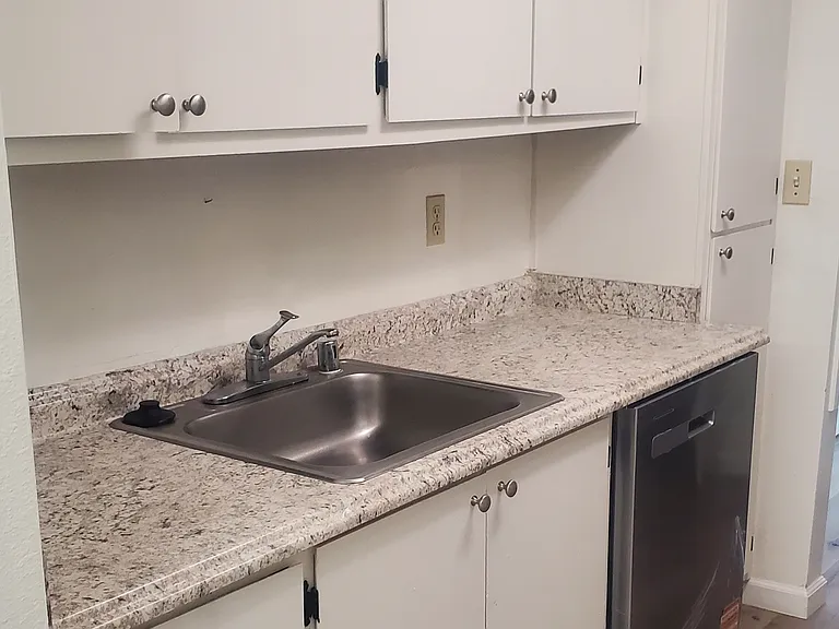 2400 Larkspur Ln #263 — Photo 6