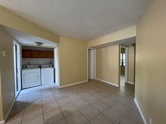 5th image of 11626 NW 26th Ct