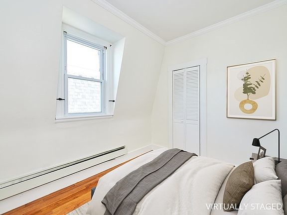 5th image of 658 E 6th St APT 3