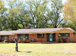 1000 N College St, Cordell, OK 73632