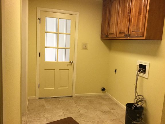 5th image of 2114 Creekview Bnd