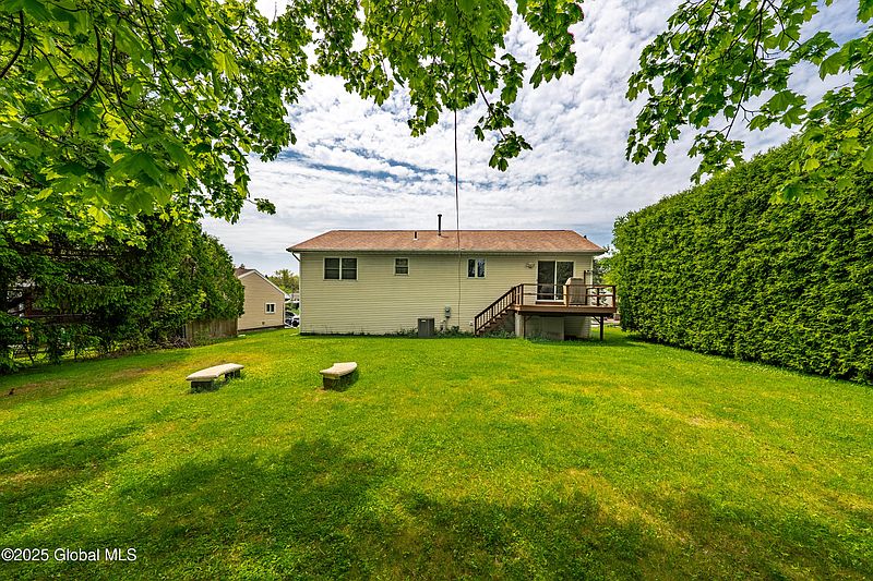 2nd image of 7A Caroline Street
