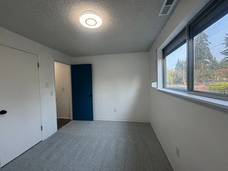 9901 Farwest Dr SW — Photo 19