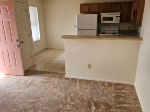 2300 Stern Dr APT 208, Las Cruces, NM 88005
