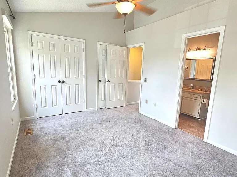 6552 Old Carriage Ln — Photo 21