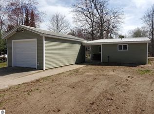 4390 N Eberhart Ave, Harrison, MI 48625