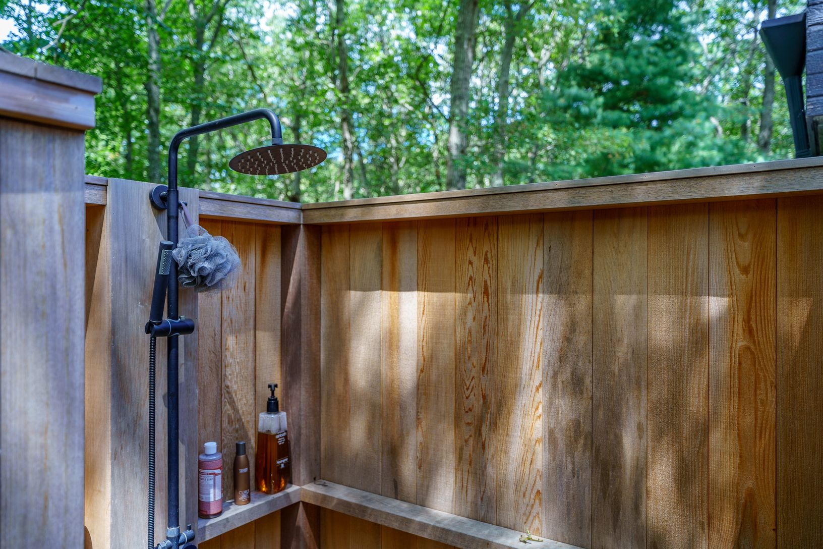  outdoor shower