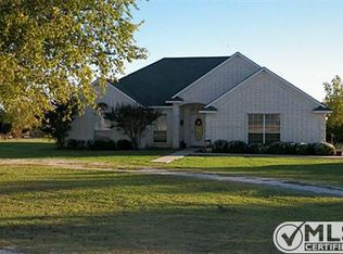 174 Bluebonnet Dr, Decatur, TX 76234