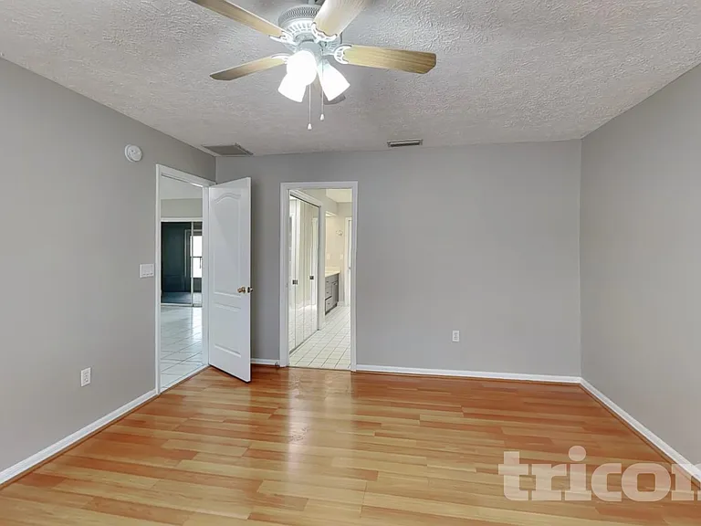 7028 Covewood Dr — Photo 8