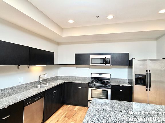 3rd image of 2157 N Damen Ave Unit 407