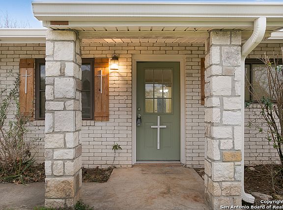 4th image of 103 Amber Dr